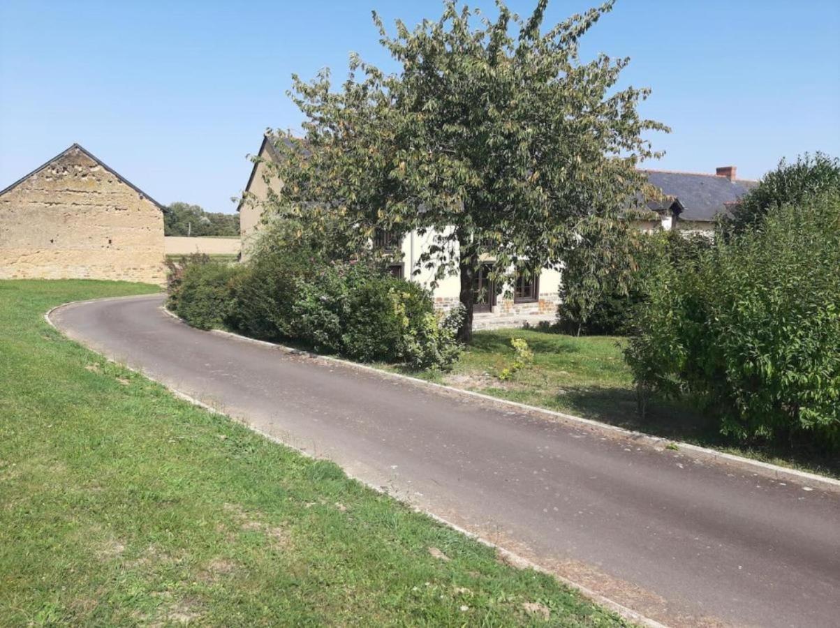 Longere Familiale Villa Melesse Eksteriør bilde